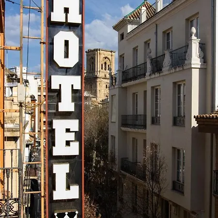 Reina Cristina Hotel 3*