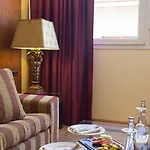 Reina Cristina Hotel 3*