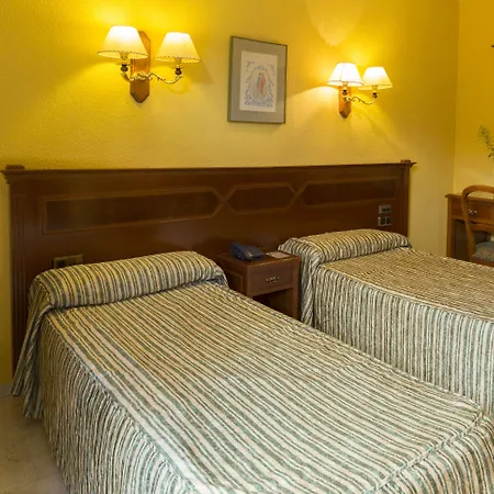 Reina Cristina 酒店