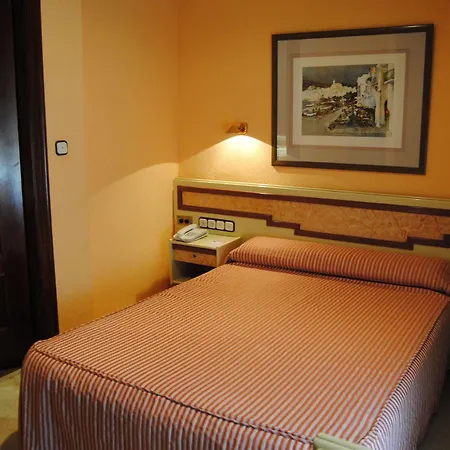 Hotel Reina Cristina Granada