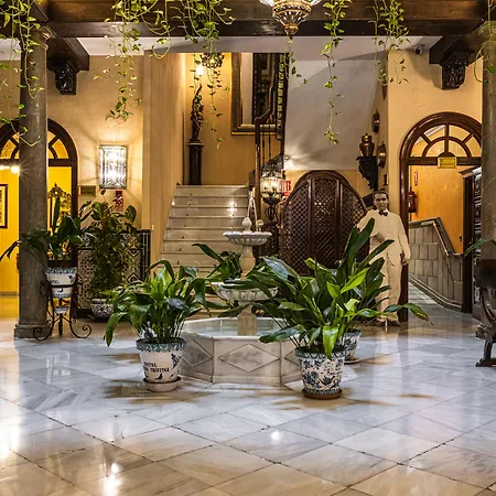 Reina Cristina 3* Granada